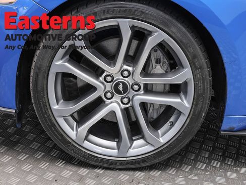 Used 2019 Ford Mustang GT Premium w/ Equipment Group 401A RWD image 30