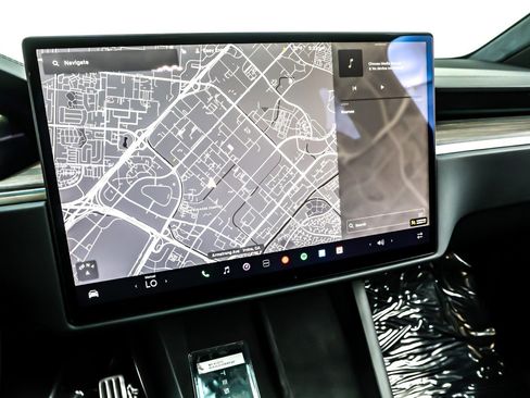 Used 2024 Tesla Model X image 21