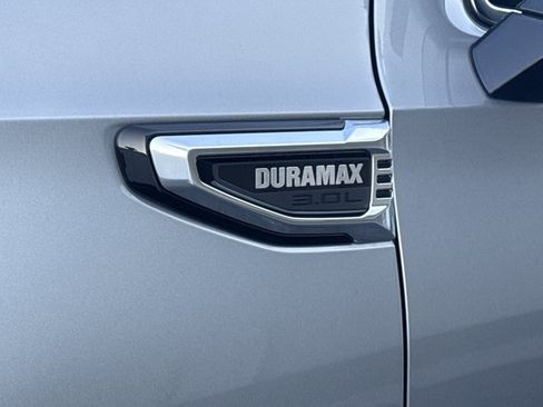 New 2026 GMC Yukon Denali w/ Advanced Technology Package AWD/4WD image 17