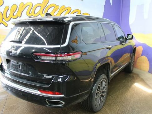 Used 2021 Jeep Grand Cherokee L Summit AWD/4WD image 8
