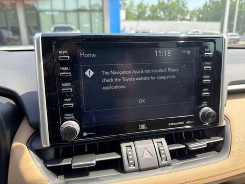 Used 2021 Toyota RAV4 XLE Premium FWD image 8