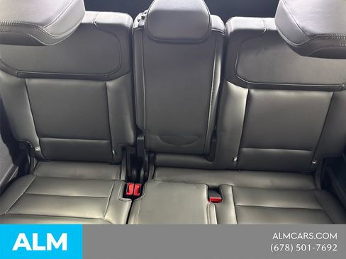 Used 2025 Ford Expedition Active AWD/4WD image 26