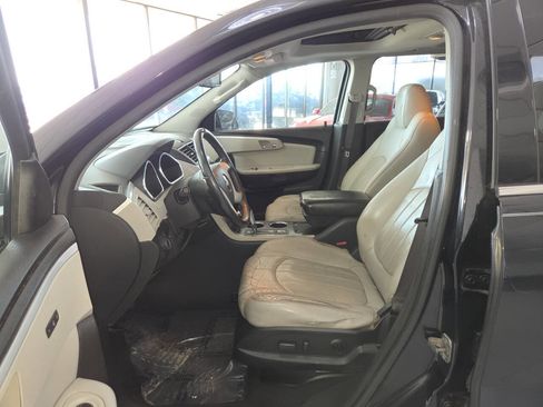 Used 2010 Chevrolet Traverse LTZ AWD/4WD image 14