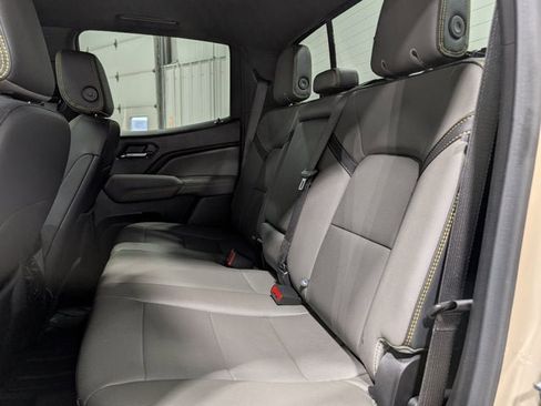 Used 2024 Chevrolet Colorado ZR2 w/ ZR2 Convenience Package III image 18