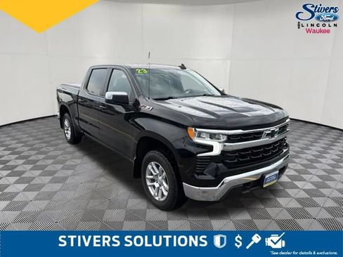 Used 2023 Chevrolet Silverado 1500 LT AWD/4WD image 3
