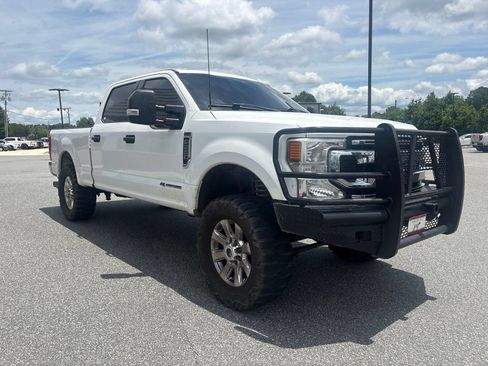 Used 2022 Ford F250 XLT w/ XLT Value Package AWD/4WD image 8