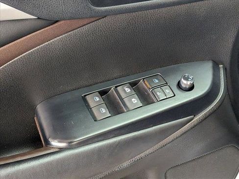 Used 2018 Toyota Highlander Plus AWD/4WD image 12