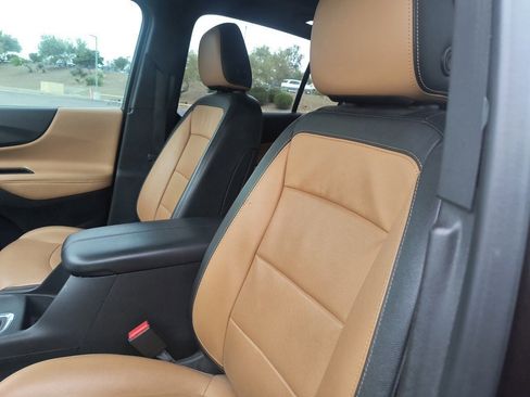 Used 2020 Chevrolet Equinox Premier image 3