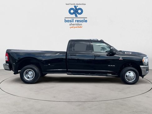 Used 2024 RAM 3500 Big Horn image 8