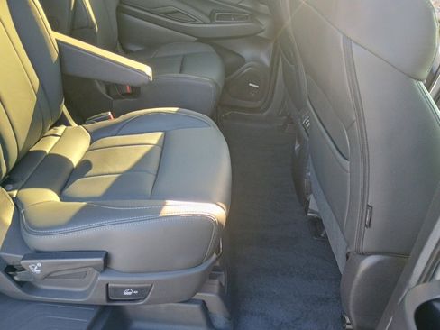 Certified 2025 Subaru Ascent Limited w/ Popular Package #2 image 22