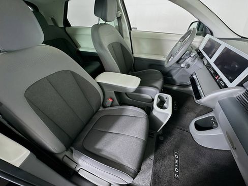 Used 2023 Hyundai Ioniq 5 SE image 30