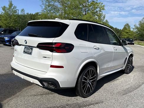 New 2026 BMW X5 xDrive40i w/ M Sport Package AWD/4WD image 3