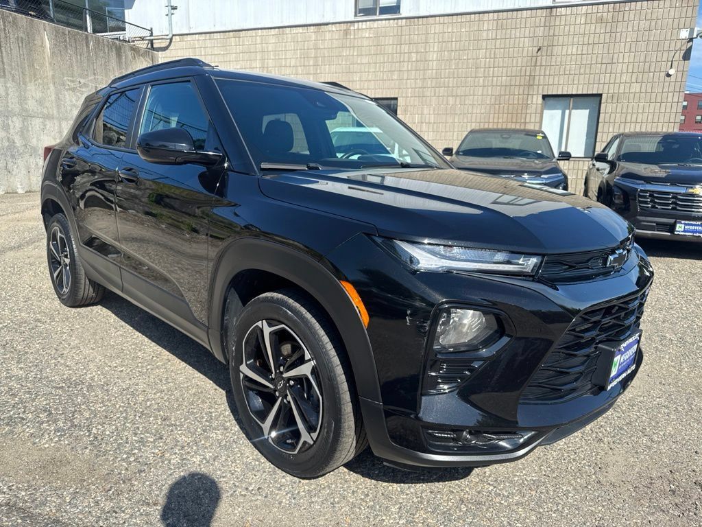 Used 2022 Chevrolet TrailBlazer RS AWD/4WD image 38