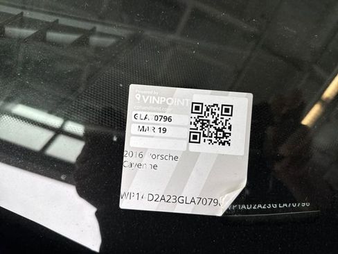 Used 2016 Porsche Cayenne GTS AWD/4WD image 29