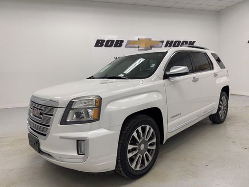 Used 2017 GMC Terrain Denali image 1