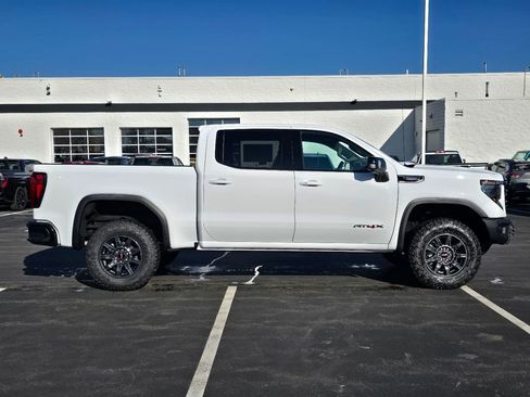 New 2026 GMC Sierra 1500 AT4X image 10