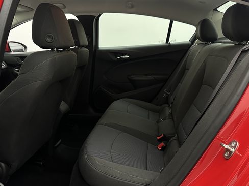 Used 2017 Chevrolet Cruze LS FWD image 19