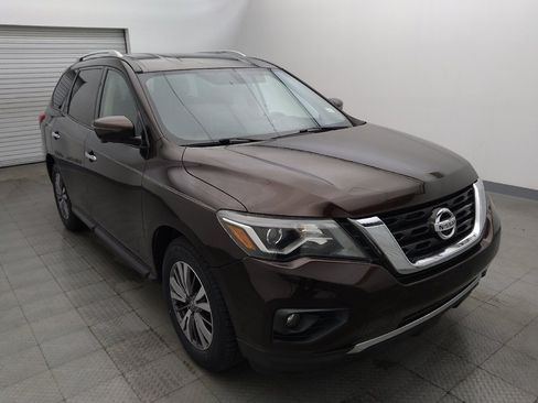Used 2019 Nissan Pathfinder SL FWD image 13