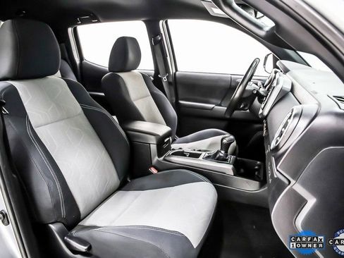 Used 2023 Toyota Tacoma TRD Sport image 30