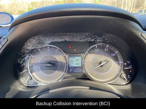 Used 2017 INFINITI QX80 4WD w/ Driver Assistance Package image 11