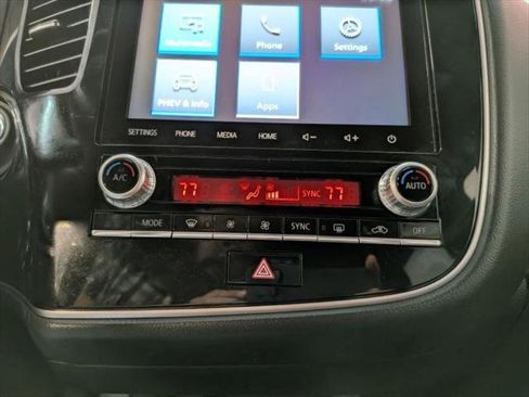 Used 2020 Mitsubishi Outlander SEL image 19