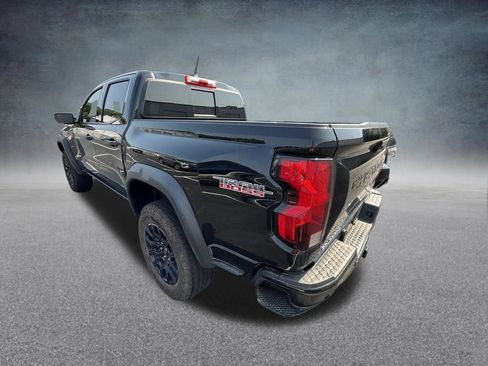 Used 2024 Chevrolet Colorado Trail Boss w/ Advanced Trailering Package AWD/4WD image 6