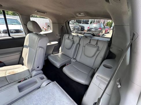 Used 2011 Toyota Highlander Limited w/ Tow Pkg AWD/4WD image 14