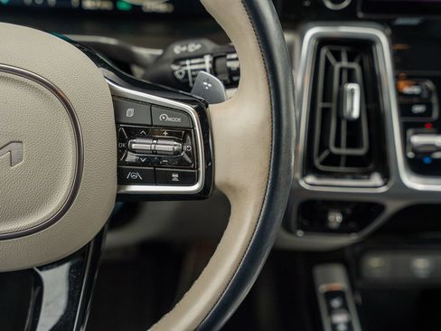 Used 2023 Kia Sorento SX Prestige image 29