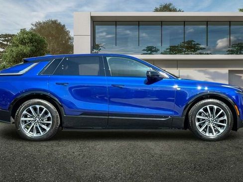 New 2026 Cadillac Lyriq Sport image 3