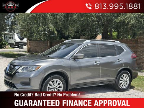 Used 2020 Nissan Rogue SV FWD image 1