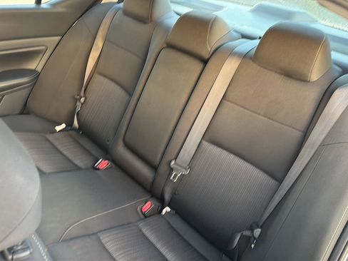 Used 2025 Nissan Altima 2.5 SV FWD image 30