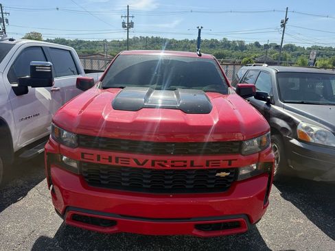 Used 2022 Chevrolet Silverado 1500 Custom image 12