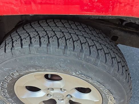 Used 2014 Jeep Wrangler Unlimited Sahara w/ Mopar Chrome Edition Group image 19