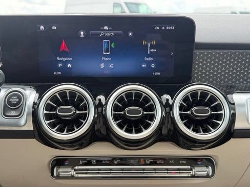 Used 2026 Mercedes-Benz GLB 250 4MATIC image 20