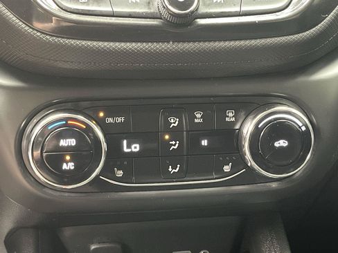 Used 2022 Chevrolet TrailBlazer LT w/ Convenience Package AWD/4WD image 20