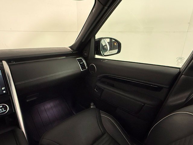Used 2023 Land Rover Discovery S R-Dynamic AWD/4WD image 18