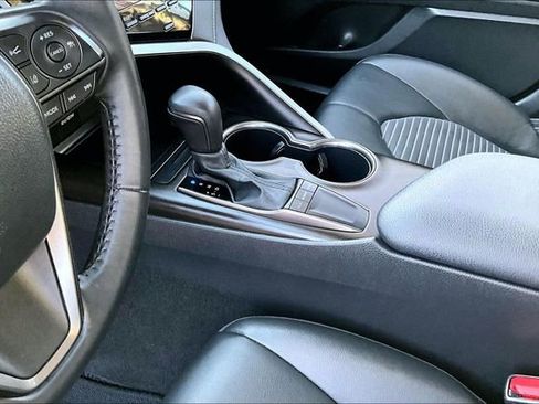 Used 2023 Toyota Camry SE w/ Convenience Package image 17