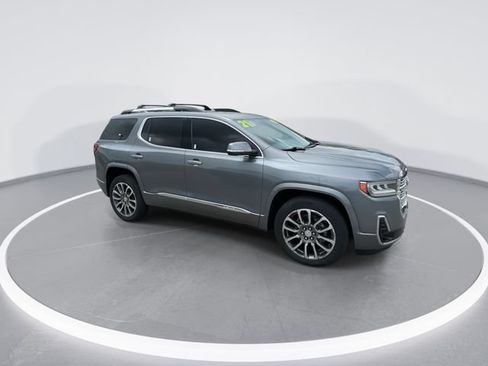 Used 2021 GMC Acadia Denali w/ Denali Technology Package AWD/4WD image 2