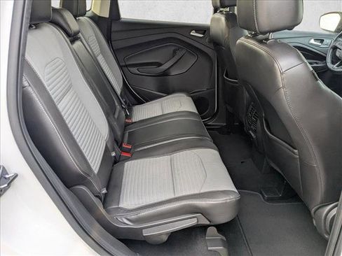 Used 2017 Ford Escape SE w/ Equipment Group 201A image 18