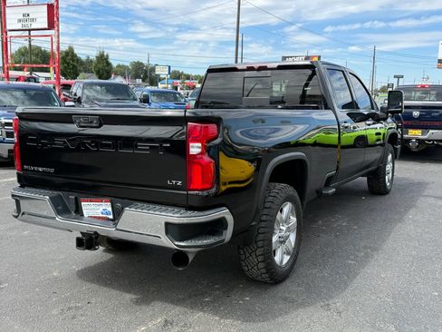Used 2020 Chevrolet Silverado 2500 LTZ w/ LTZ Convenience Package AWD/4WD image 5