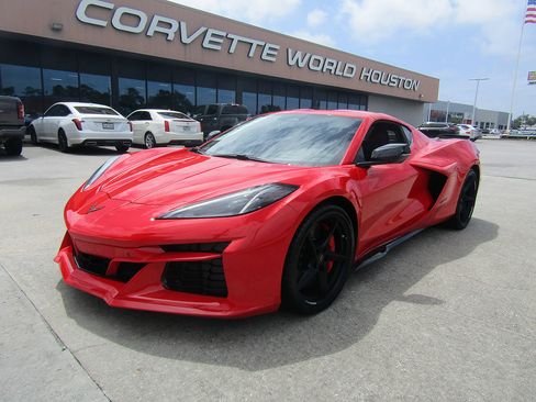 Used 2025 Chevrolet Corvette E-Ray w/ Stealth Interior Trim Package AWD/4WD image 1