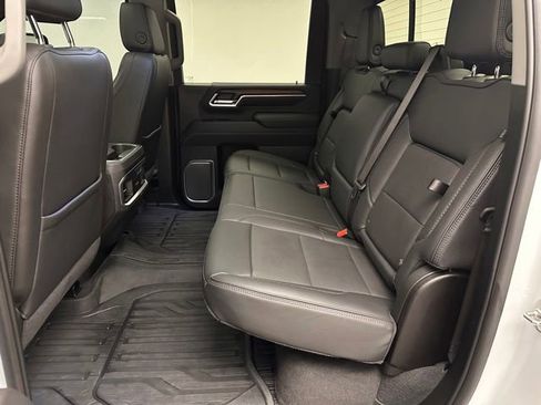 Used 2025 GMC Sierra 3500 Denali w/ Denali Reserve Package AWD/4WD image 11