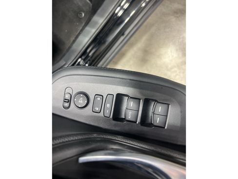 Used 2025 Honda HR-V LX image 24
