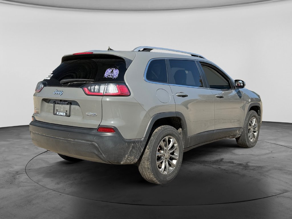 Used 2021 Jeep Cherokee Latitude Plus AWD/4WD image 9