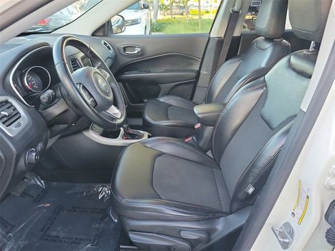 Used 2020 Jeep Compass Latitude image 14