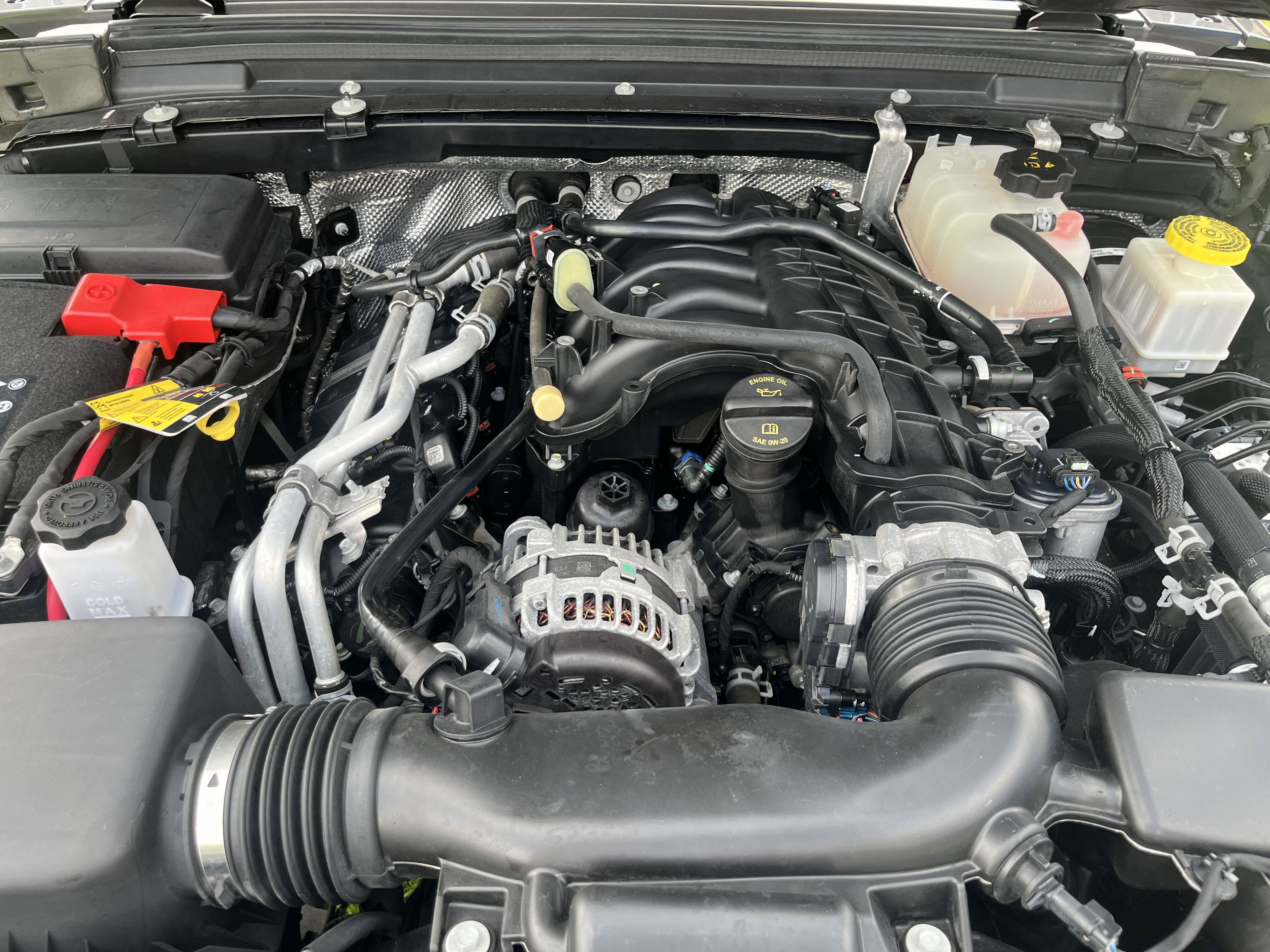 Certified 2024 Jeep Gladiator Sport AWD/4WD image 17