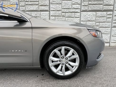 Used 2019 Chevrolet Impala LT FWD image 11