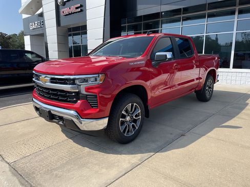 New 2025 Chevrolet Silverado 1500 LT image 3