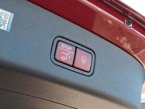 New 2026 Mercedes-Benz GLC 300 4MATIC image 23