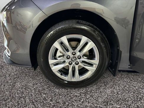 New 2025 Toyota Sienna Limited image 14
